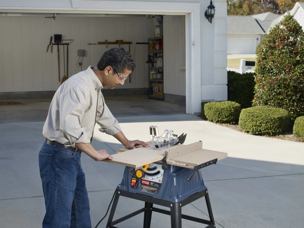 10" Table Saw with Steel Stand - Image 4