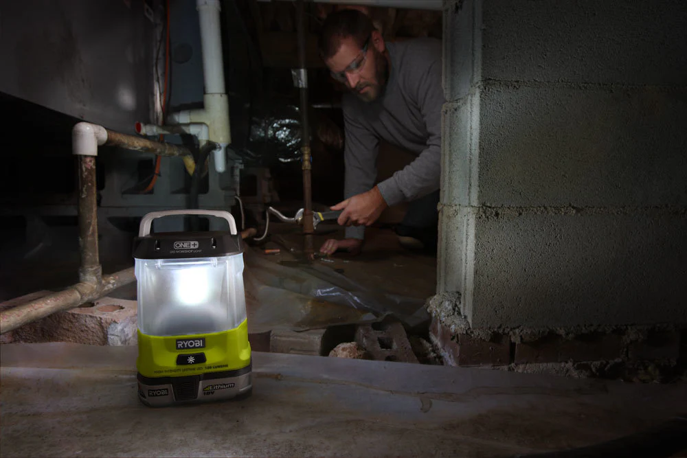 18V ONE+™ Workshop Light - Image 3