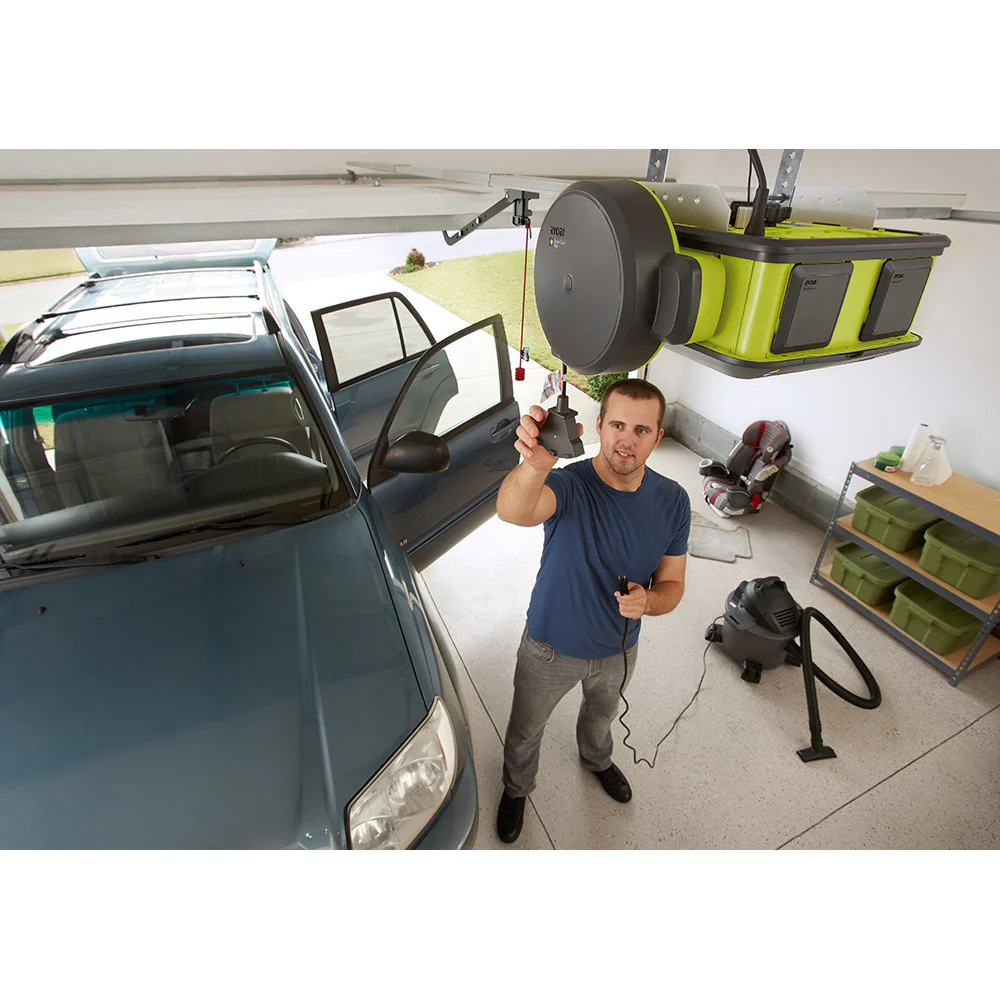 Garage 16GA 30 ft. Retractable Cord Reel - Image 2