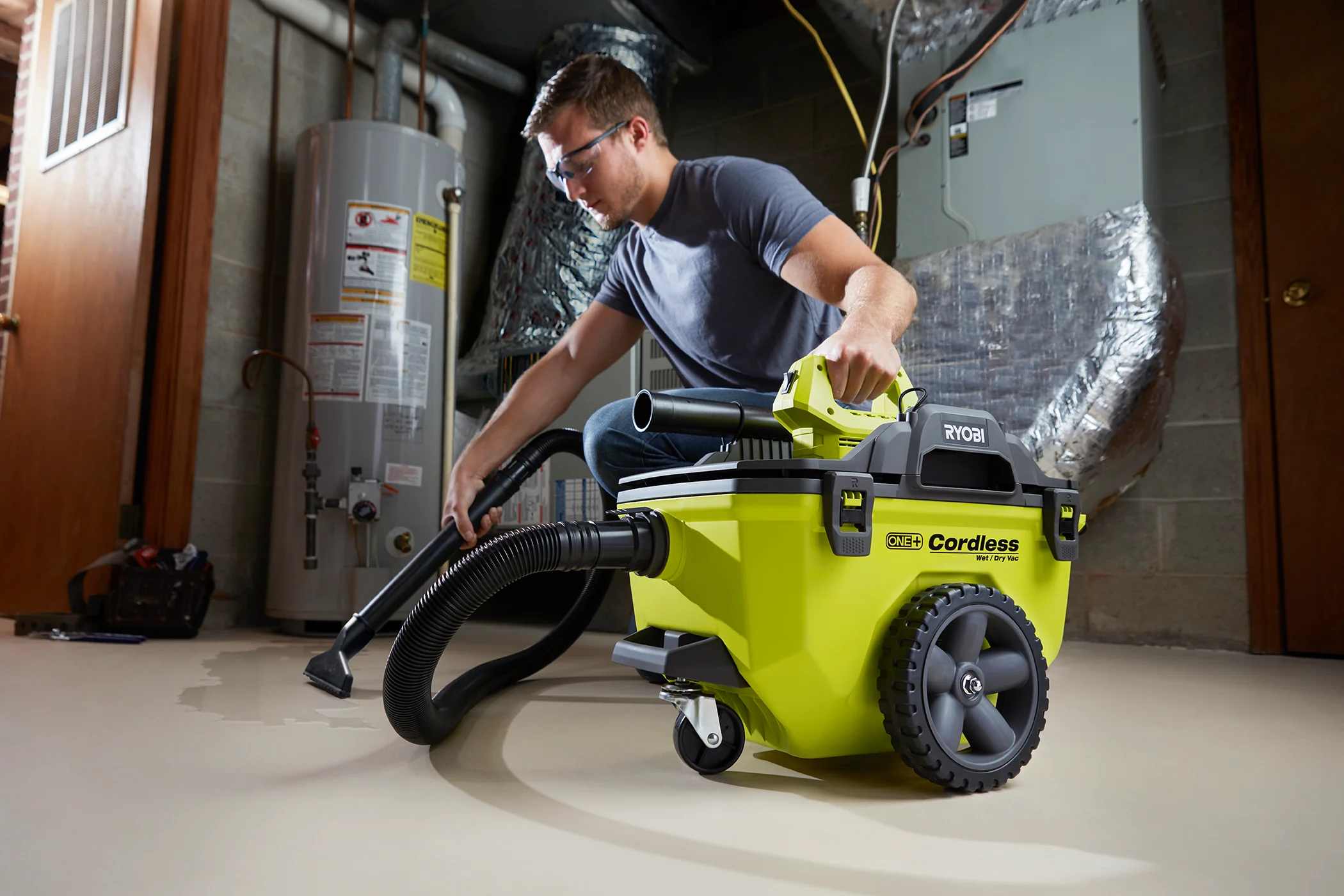 18V ONE+ 6 Gal. Wet/Dry Vacuum - Image 7