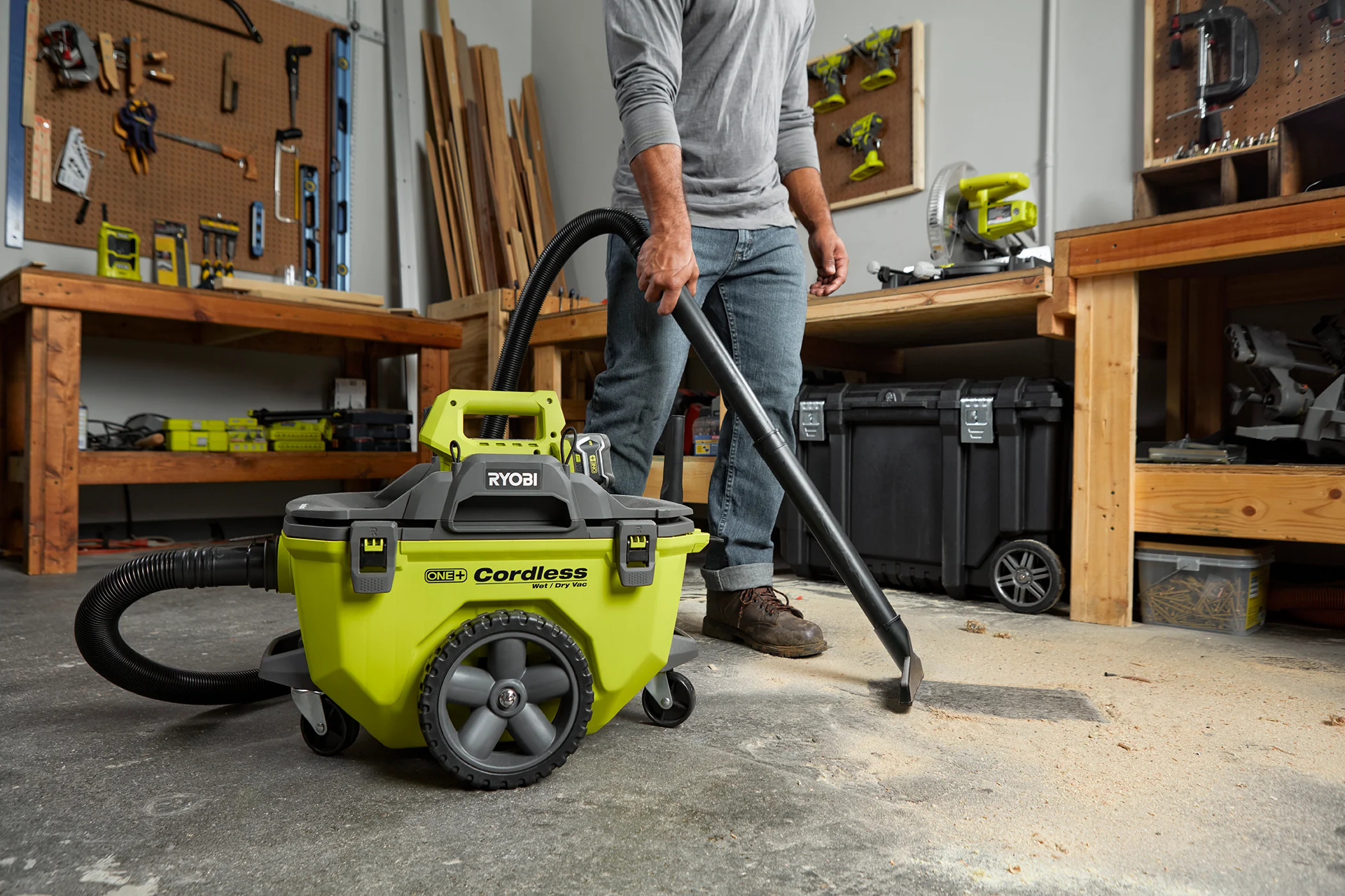 18V ONE+ 6 Gal. Wet/Dry Vacuum - Image 8
