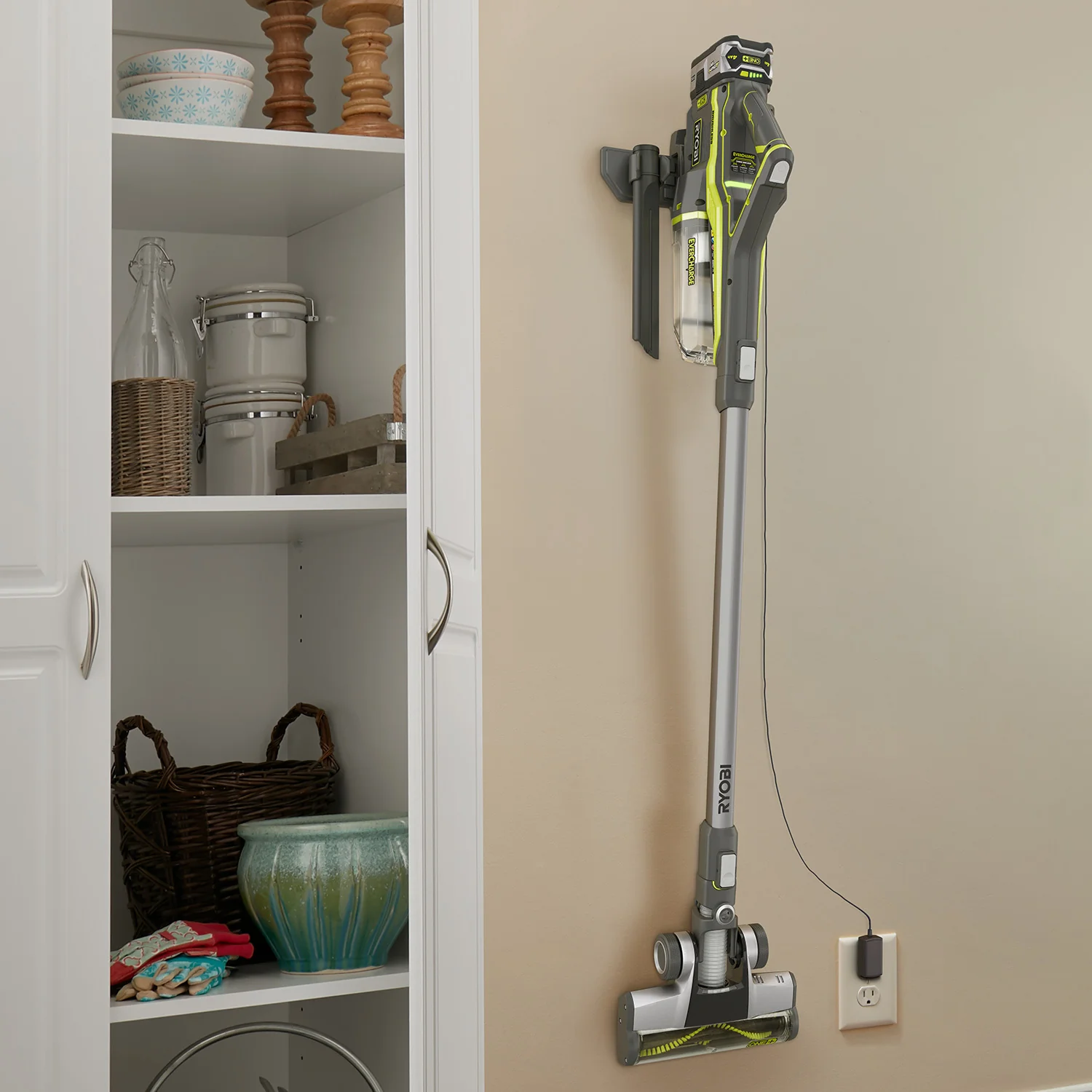 18V ONE+™ STICK VACUUM - Image 8