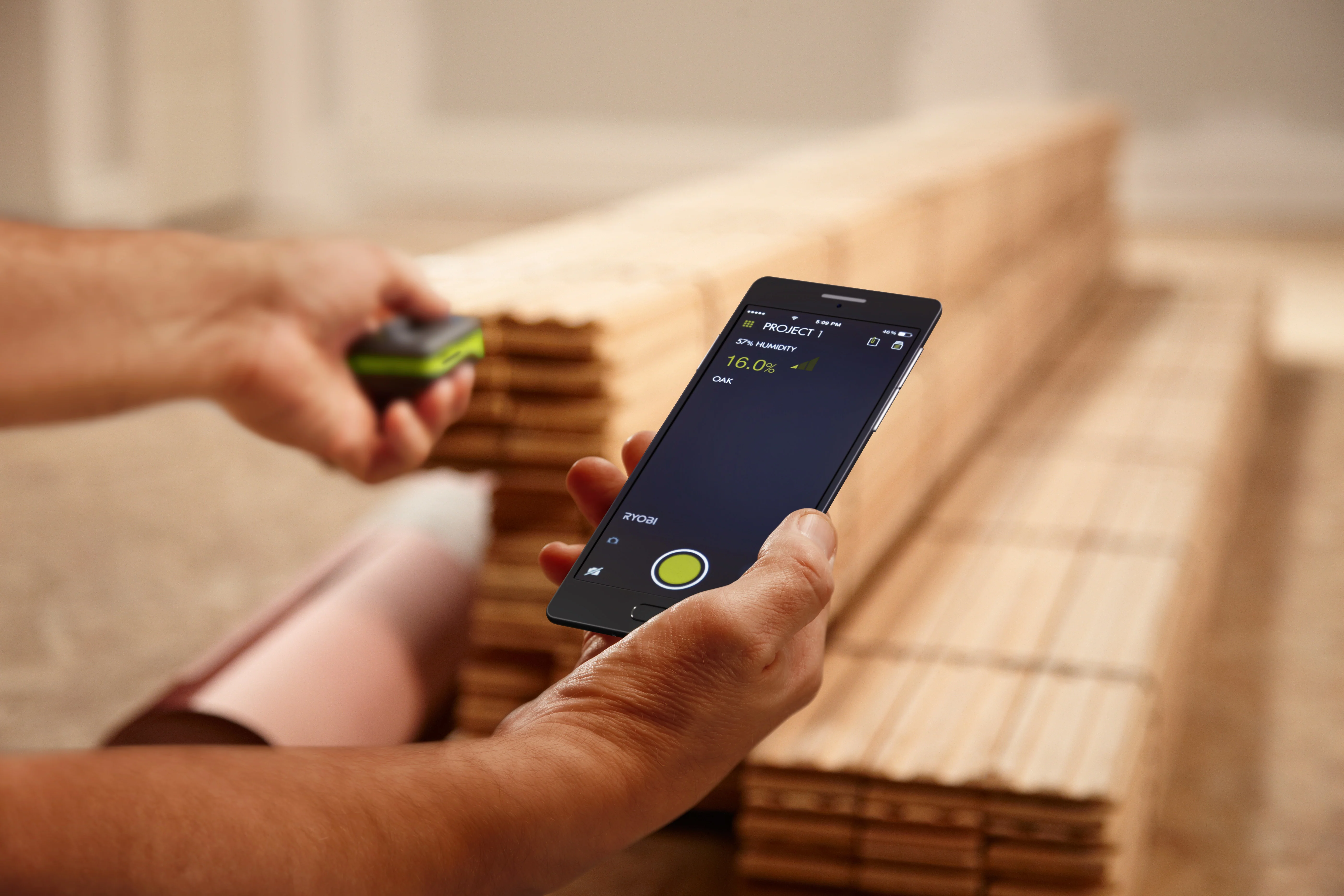 Phone Works™ Moisture Meter with BLUETOOTH® - Image 4
