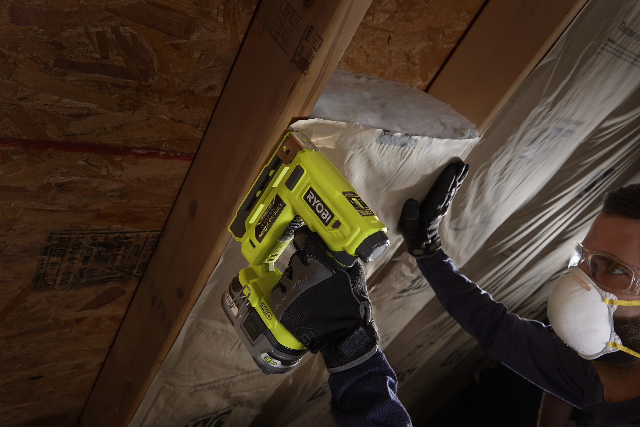 18V ONE+ 3/8" CROWN STAPLER - Image 5