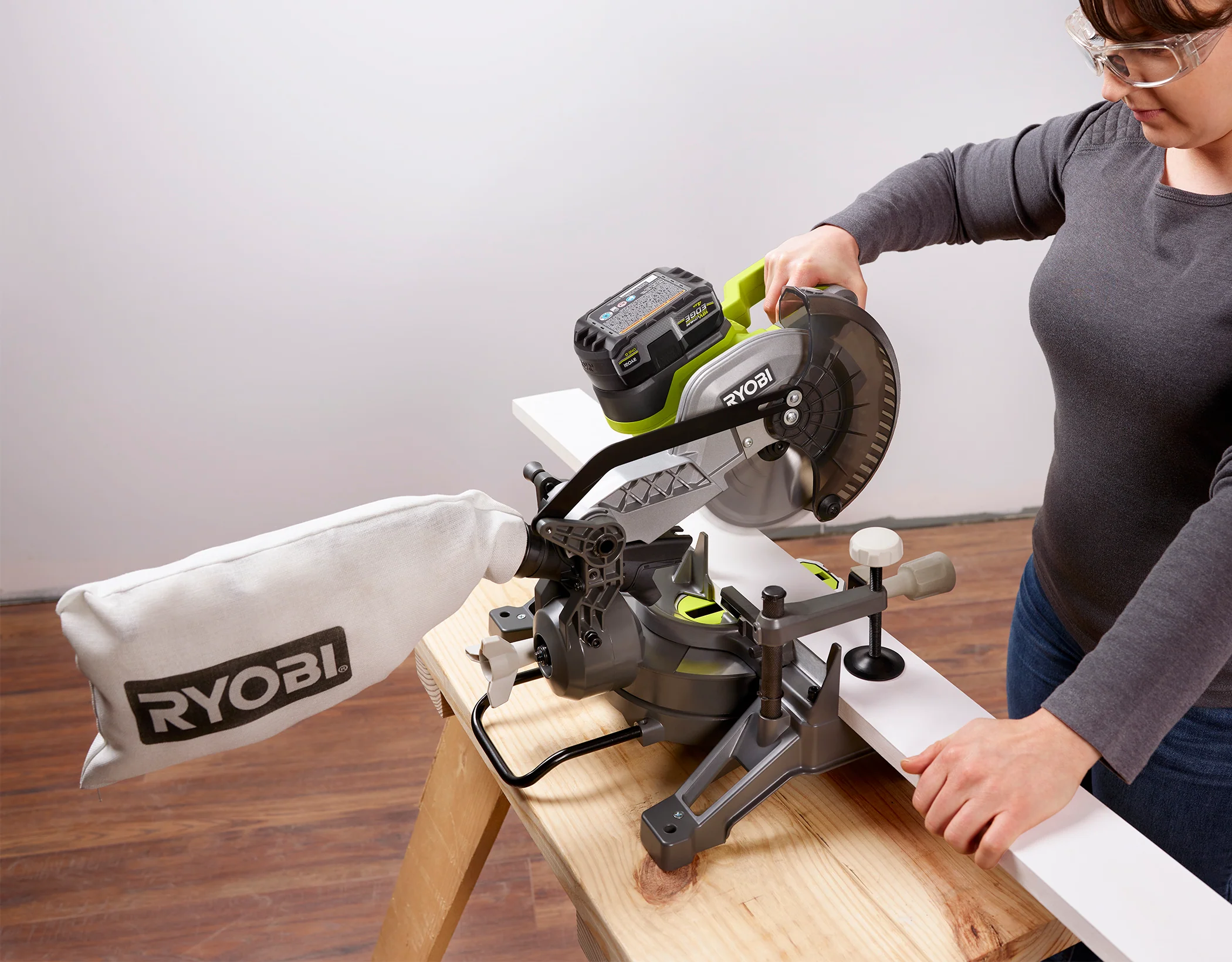 18V ONE+ 7-1/4" Miter Saw - Image 7
