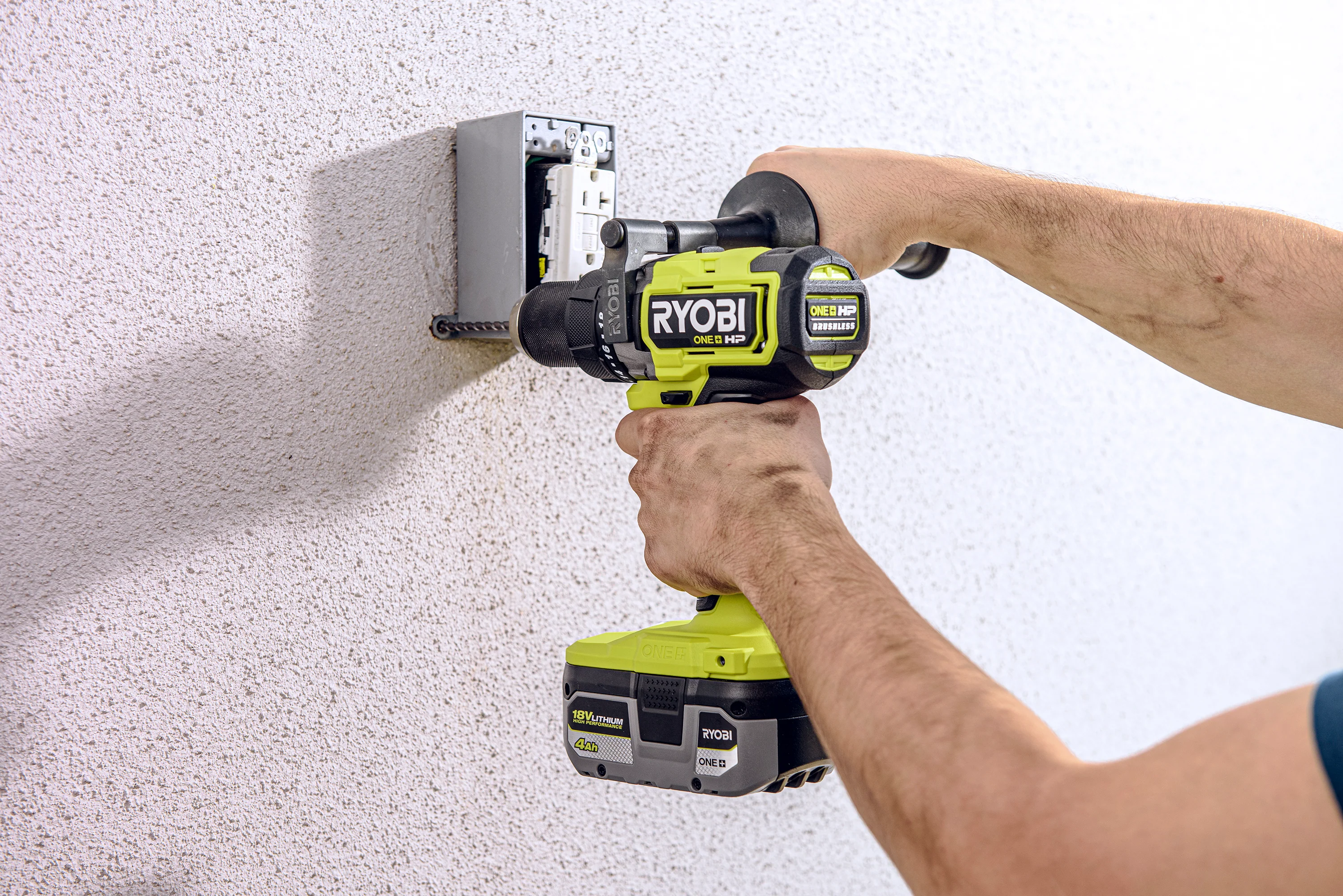 18V ONE+ HP Brushless 1/2" Hammer Drill - Image 10