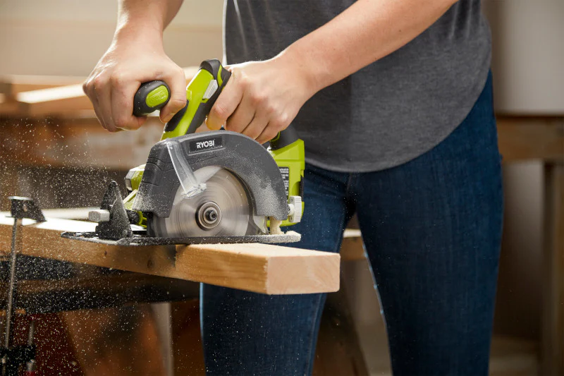 18V ONE+ 5-1/2" Circular Saw - Image 4