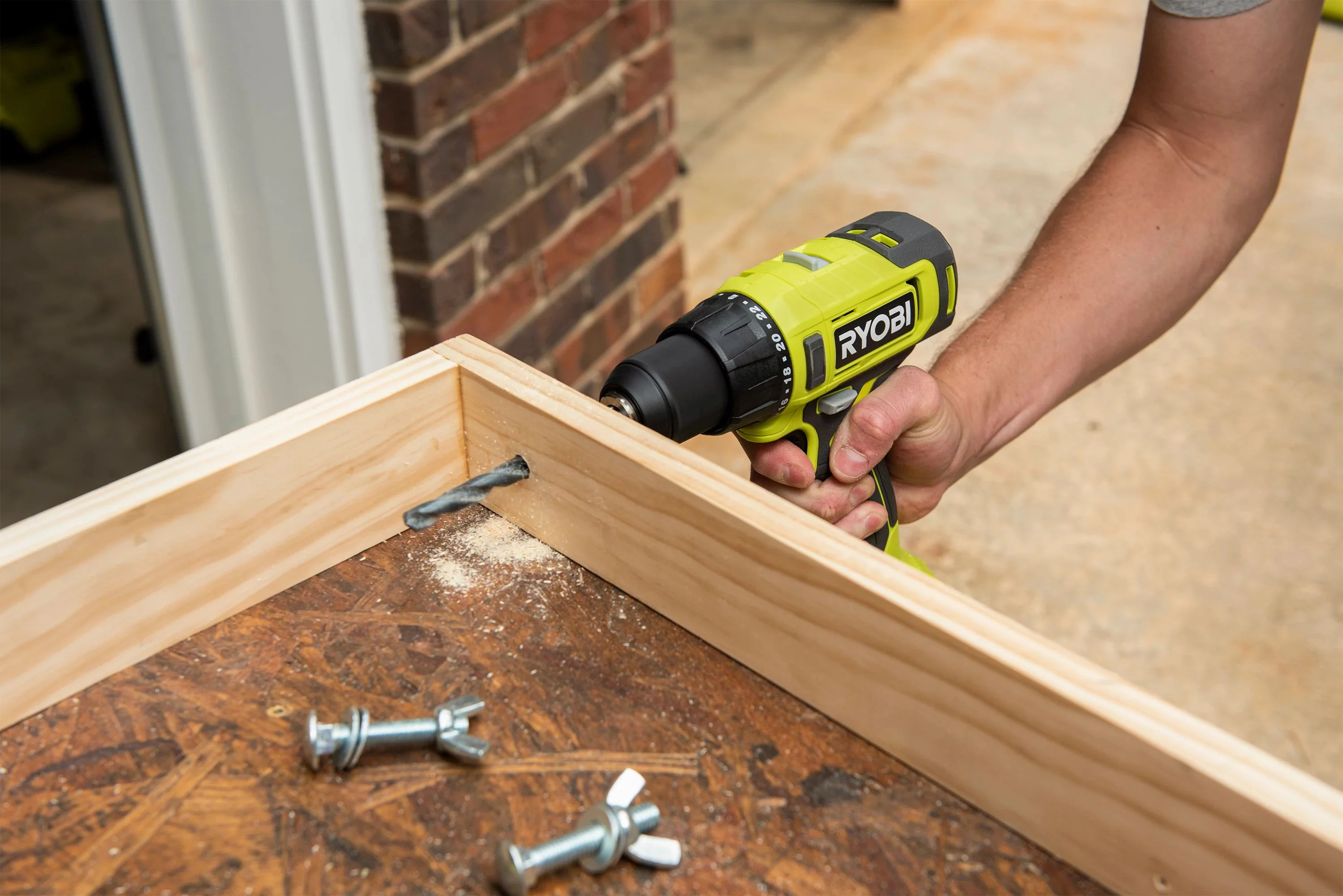 18V ONE+ 1/2" DRILL/DRIVER KIT - Image 7