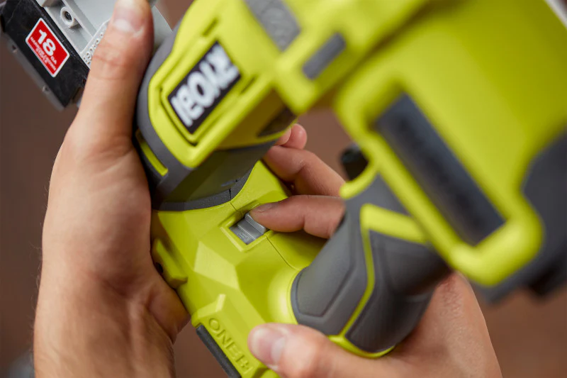 18V ONE+ AIRSTRIKE 18GA NARROW CROWN STAPLER KIT - Image 9