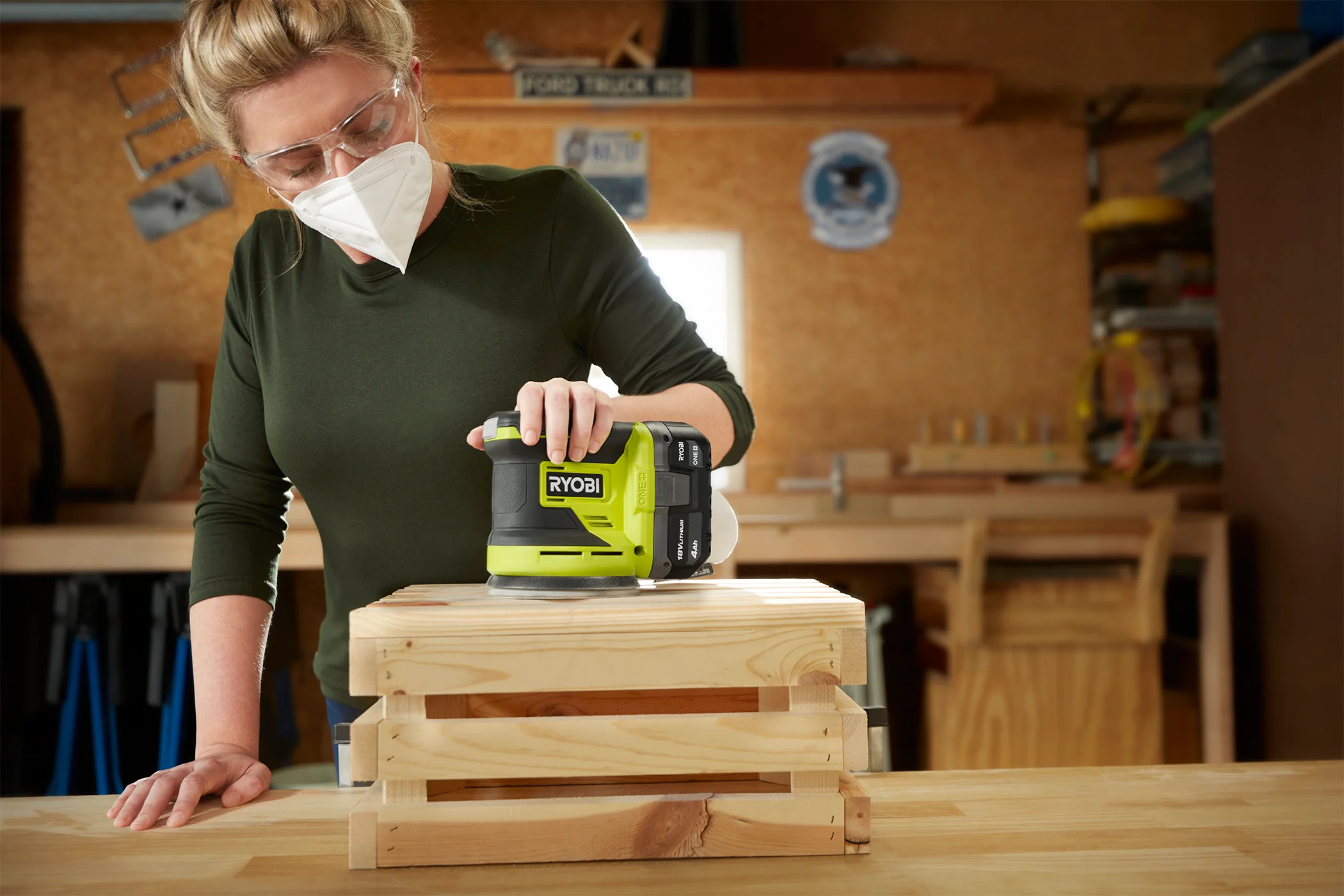 18V ONE+ 5" RANDOM ORBIT SANDER KIT - Image 8