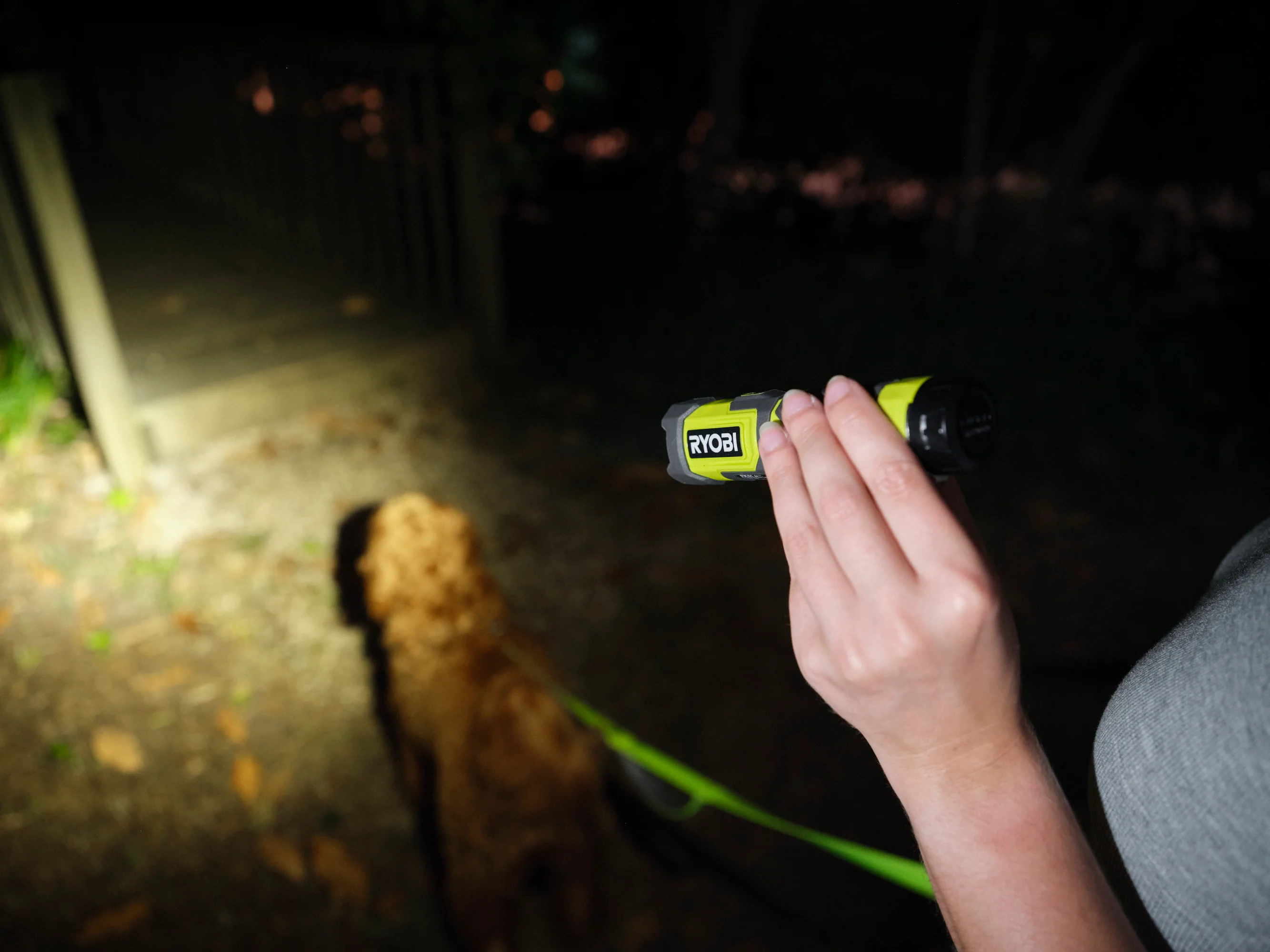 USB LITHIUM COMPACT LED FLASHLIGHT KIT - Image 9
