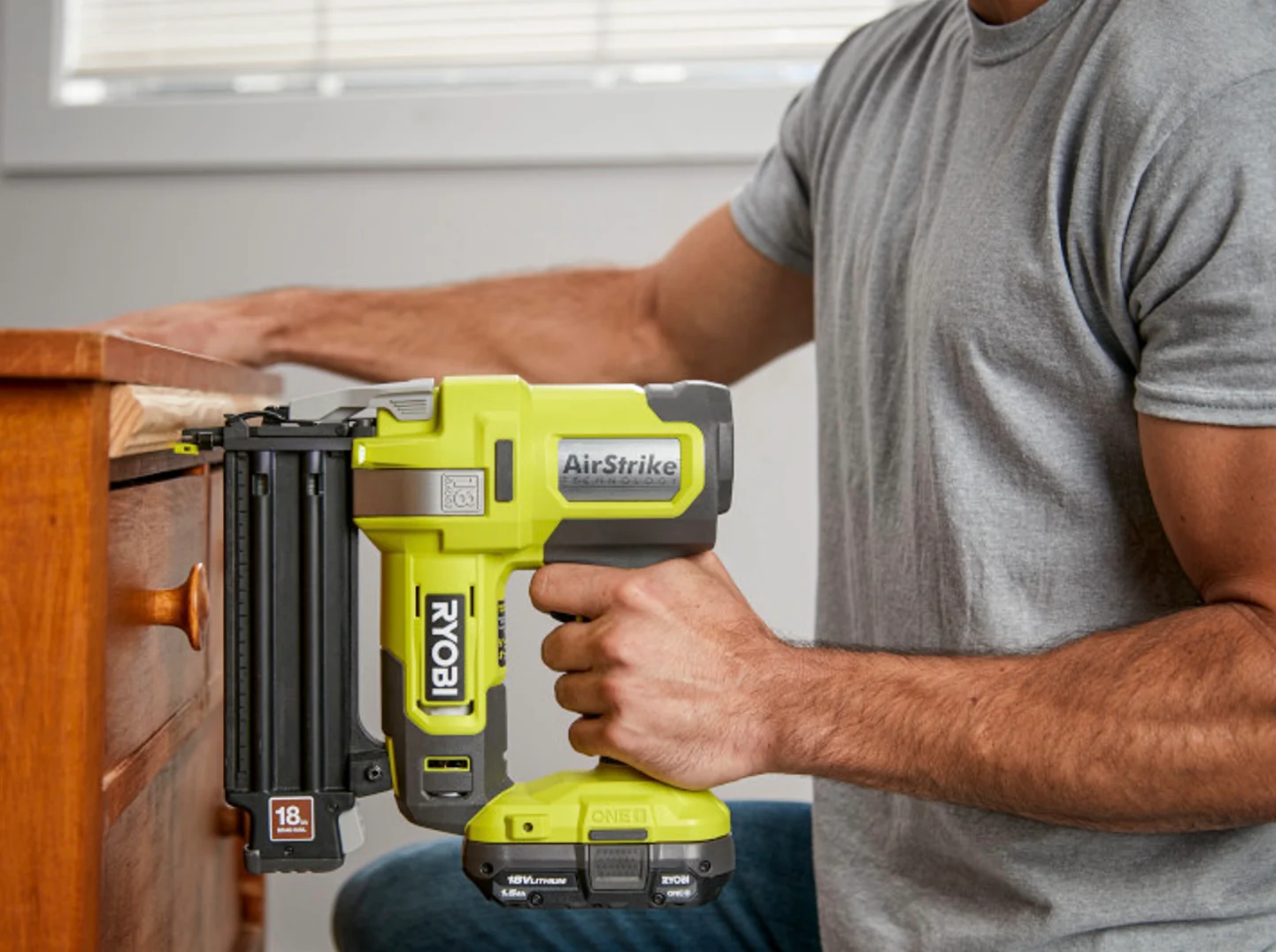 18V ONE+ AIRSTRIKE 18GA BRAD NAILER KIT - Image 7