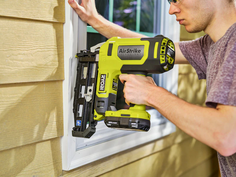 18V ONE+ AIRSTRIKE 16GA FINISH NAILER KIT - Image 4