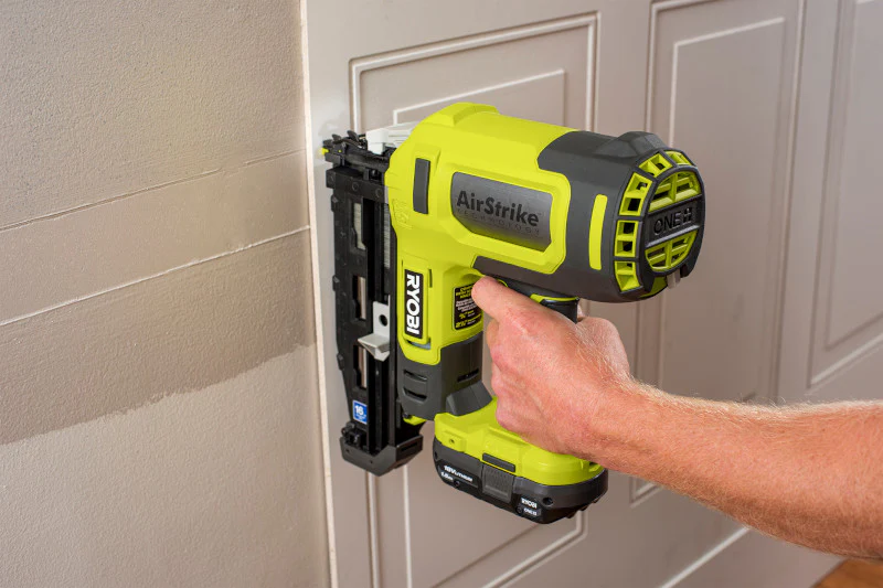 18V ONE+ AIRSTRIKE 16GA FINISH NAILER KIT - Image 6