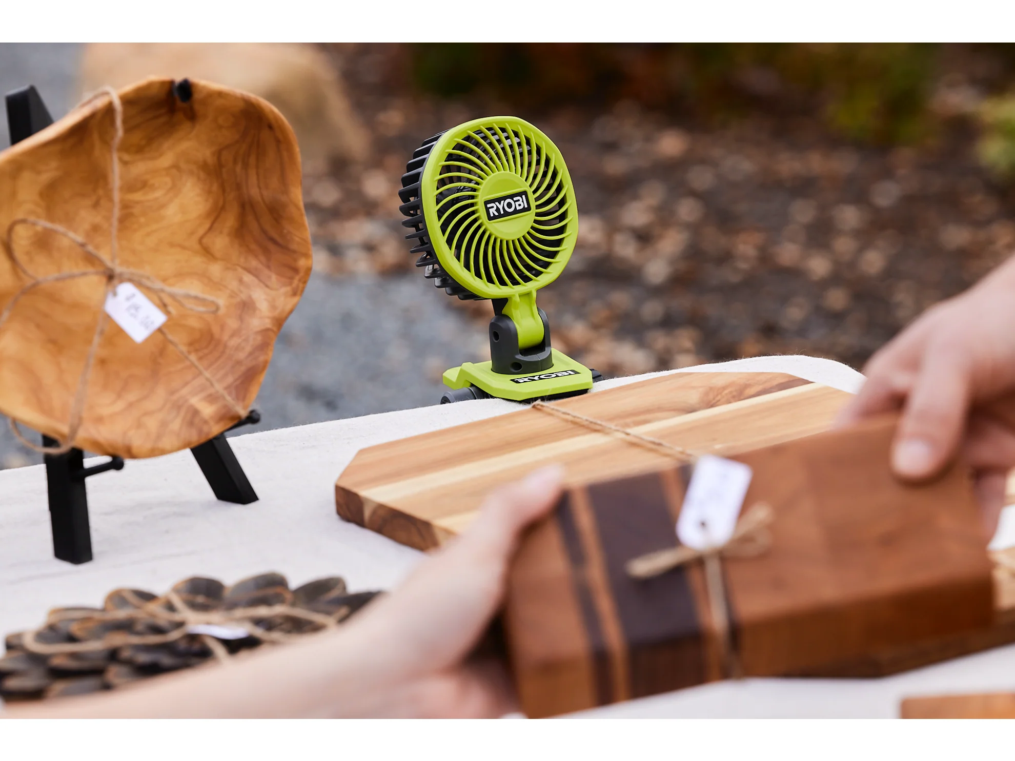 USB LITHIUM CLAMP FAN KIT - Image 11