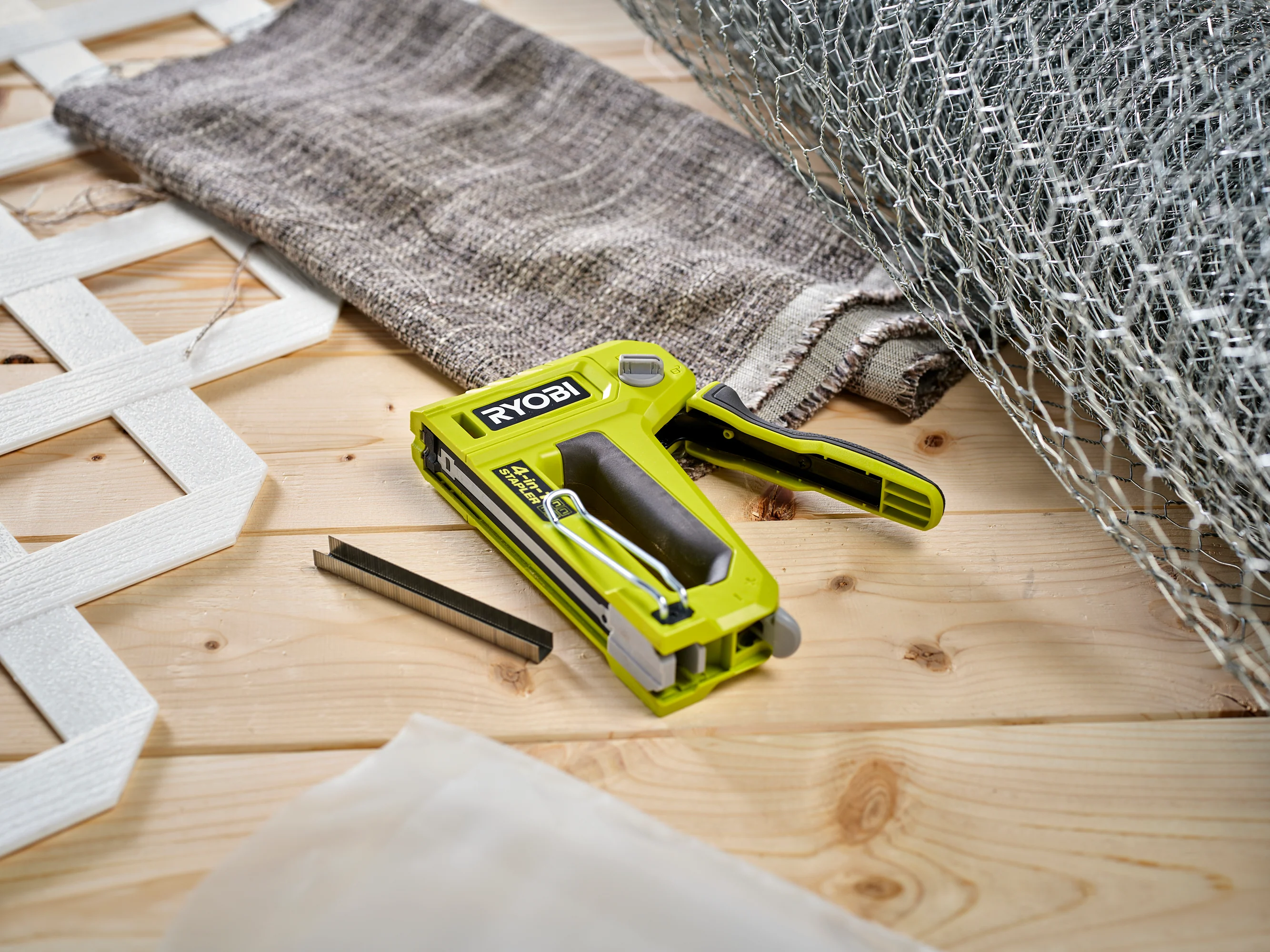 Heavy Duty 4-in-1 Stapler - Image 7