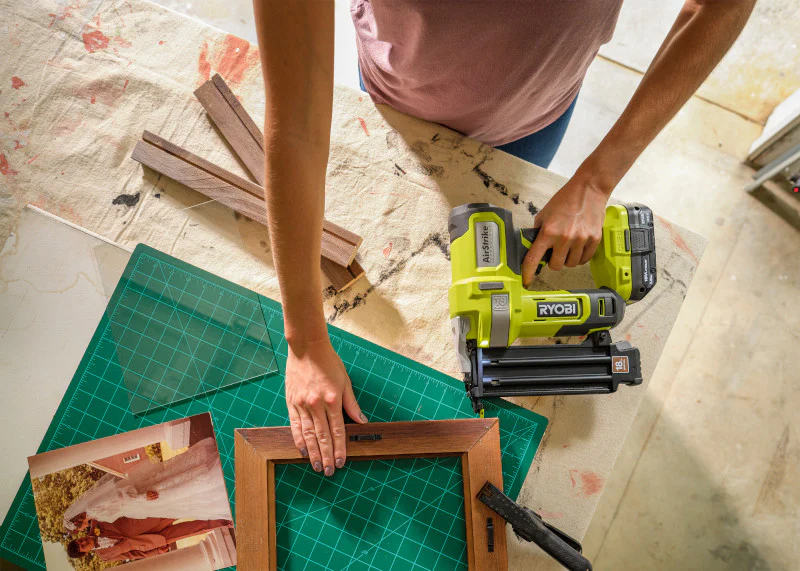 18V ONE+ AIRSTRIKE 18GA BRAD NAILER KIT - Image 9