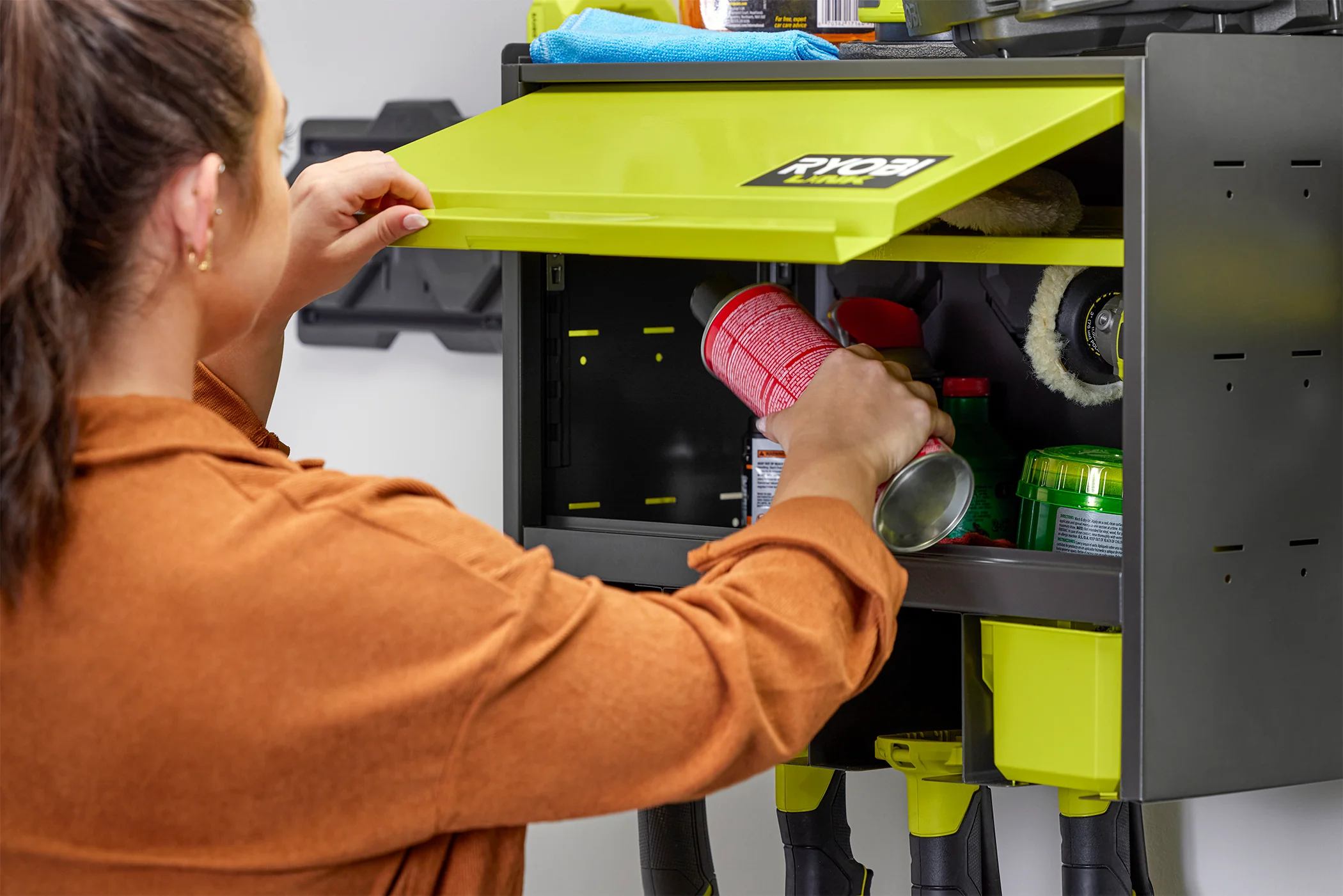 LOCKABLE TOOL ORGANIZER CABINET - Image 10