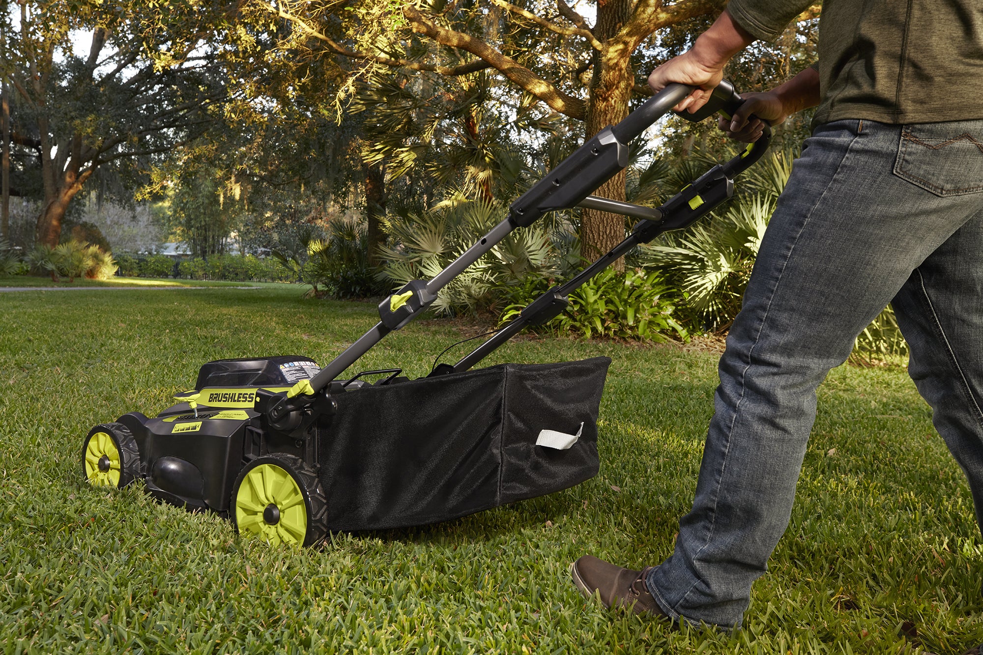 40V 20" BRUSHLESS SMART TREK™ Self-Propelled Mower WITH 6AH BATTERY & CHARGER - Image 12