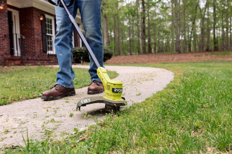 18V ONE+ HP Brushless String Trimmer/Edger Kit - Image 9