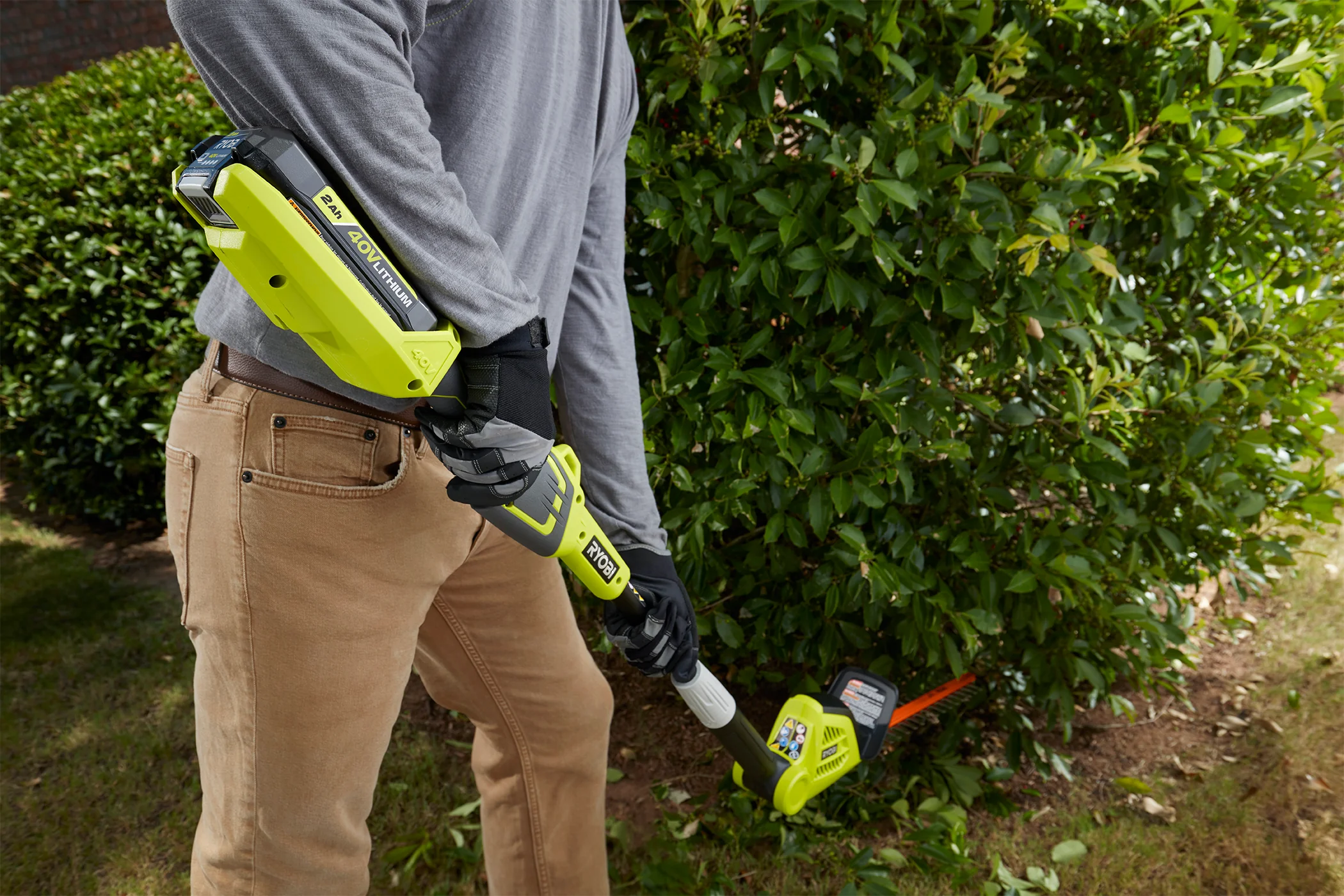 40V 18" POLE HEDGE TRIMMER KIT - Image 10